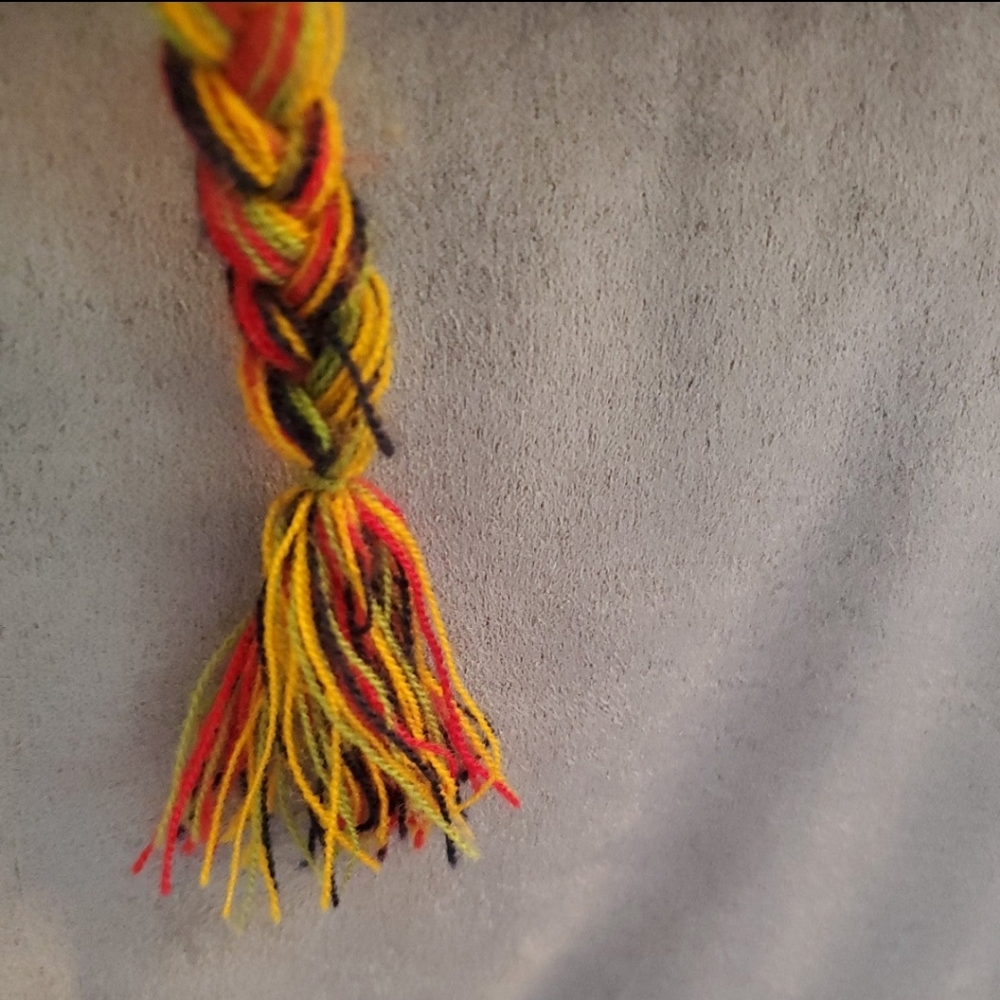 Handcrafted hat - Picture 10 of 12
